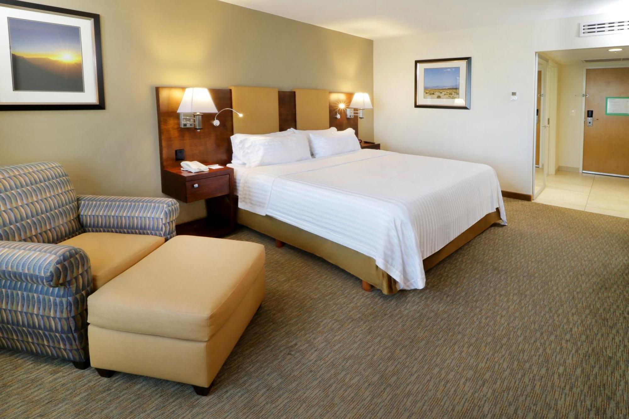 Holiday Inn Hotel & Suites Hermosillo Aeropuerto By Ihg Экстерьер фото